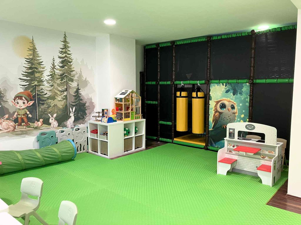 ManóKaLand Játszóház és Gyerek Klub